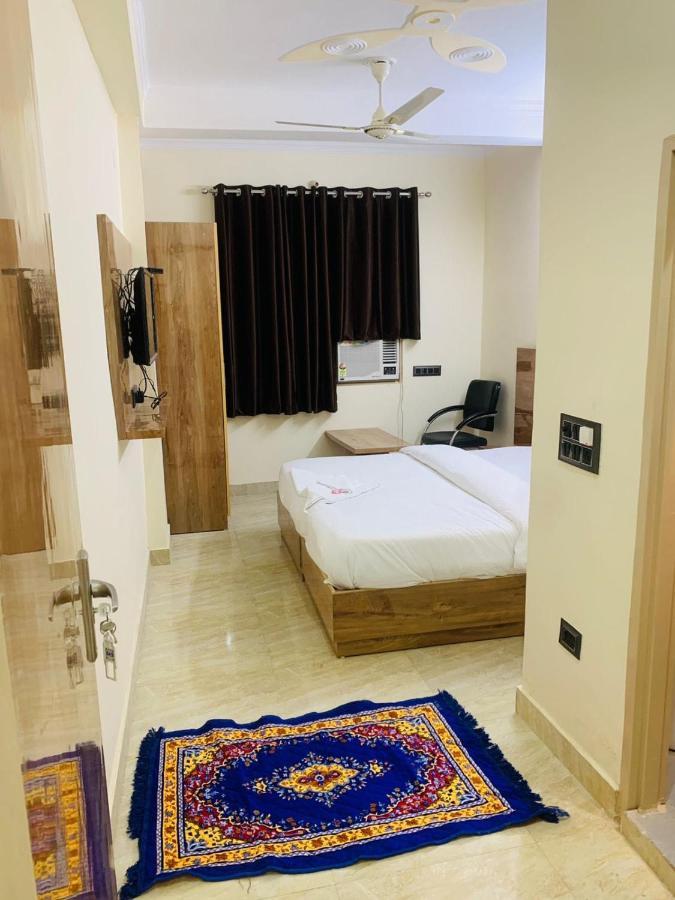 Hotel Shri Ram New Delhi Bagian luar foto